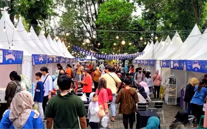 Semarak Ramadan Pasar Takjil UMKM 2023 di Manahan Solo